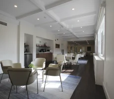 10_05Magnus-Poirier-Dar-al-imane-lounge_2-2