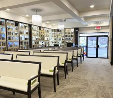 5_02Magnus-Poirier-viau-chapelle2