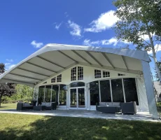 7_4Magnus-Poirier-Les-Sentiers-Chapiteau1